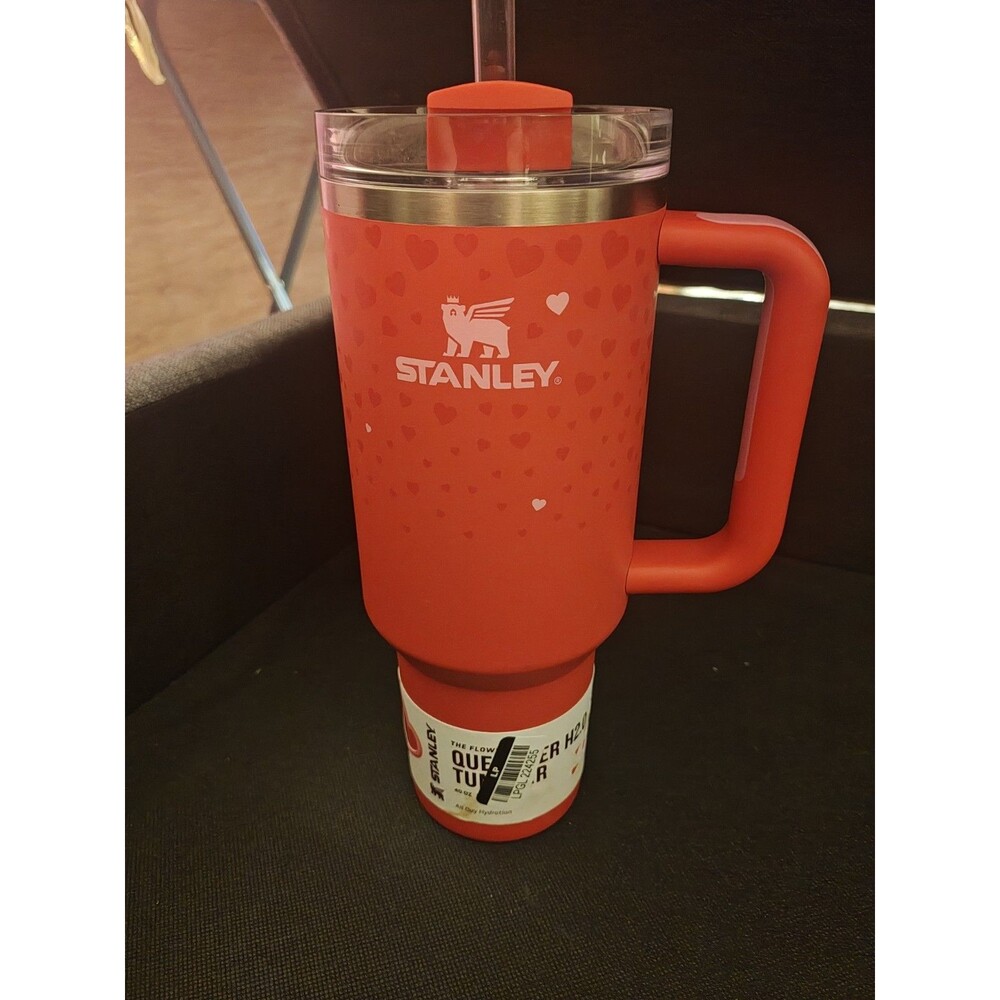 Stanley 40oz Quencher H2.0 Flowstate Ruby Hearts Target Exclusive Valentines NWT